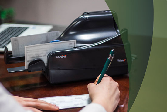 B_checkscanner Climber in a Canyon