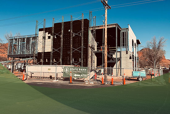 B_commercial_construction Climber in a Canyon